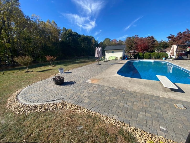 Pool Decks & Hardscapes